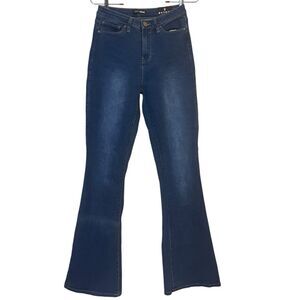 Y2K Style Flare Jeans Size 9 Dark Wash Mid Rise Festival Ready Spring Denim ✨